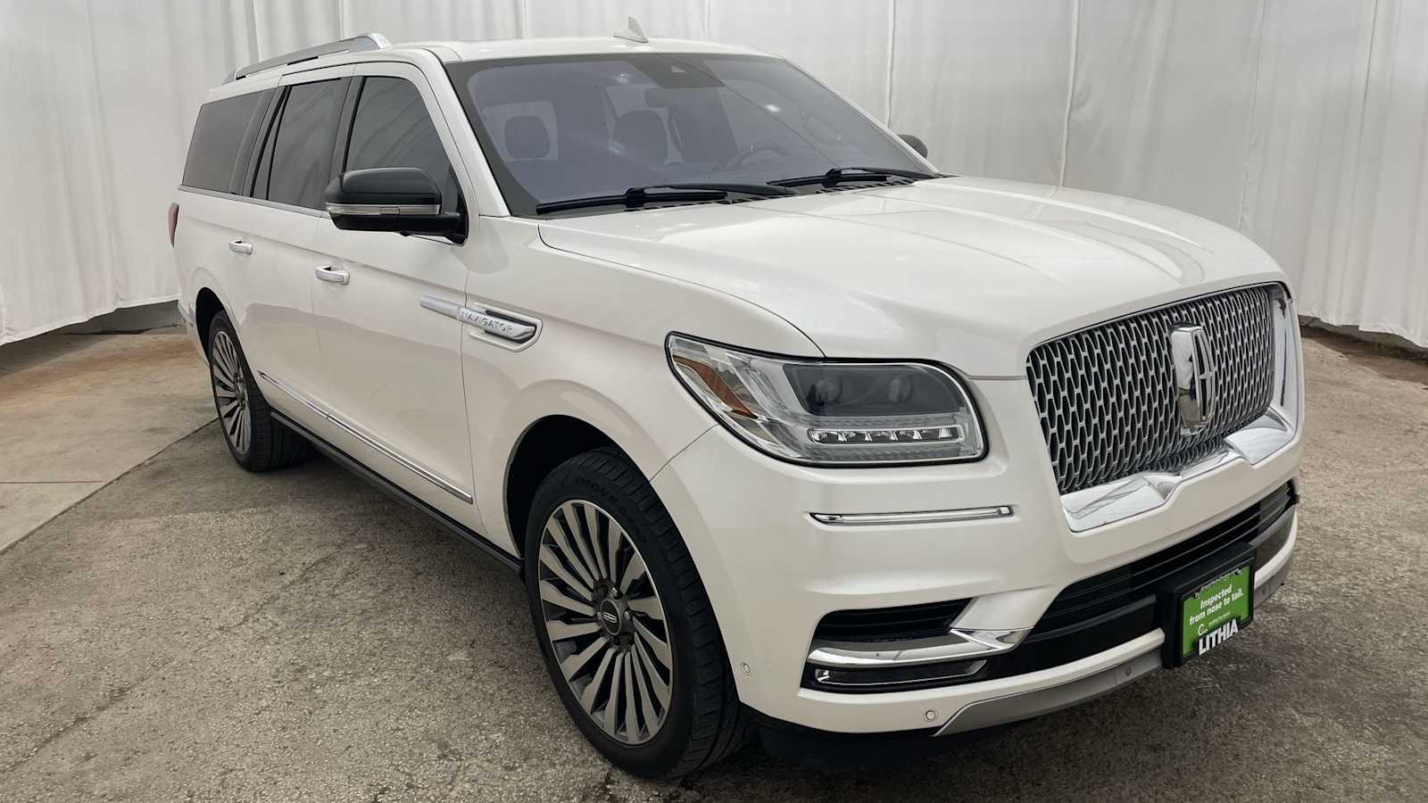 Thumbnail: 2018 Lincoln Navigator L - 41