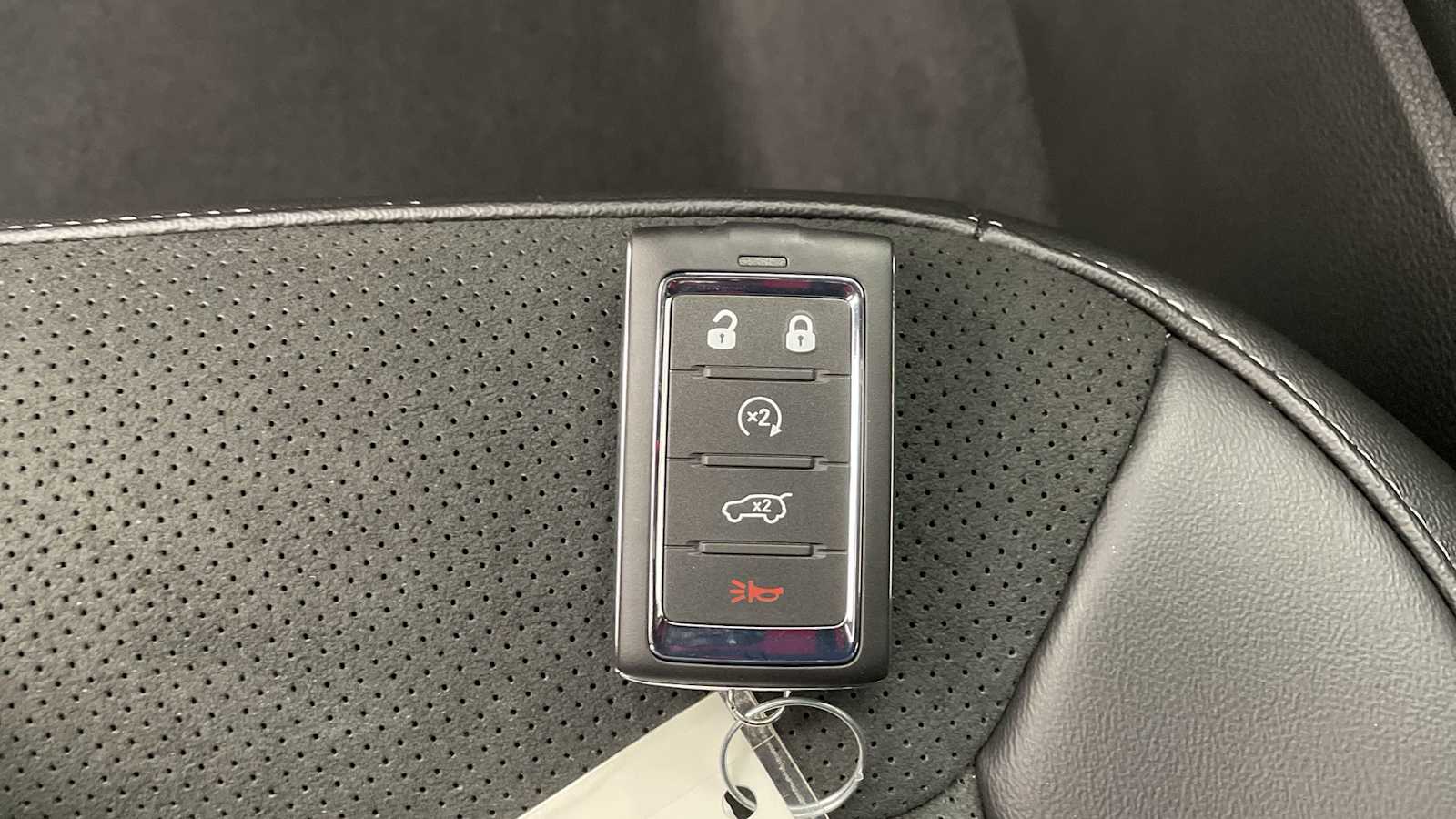 Thumbnail: 2025 Jeep Grand Cherokee - 22