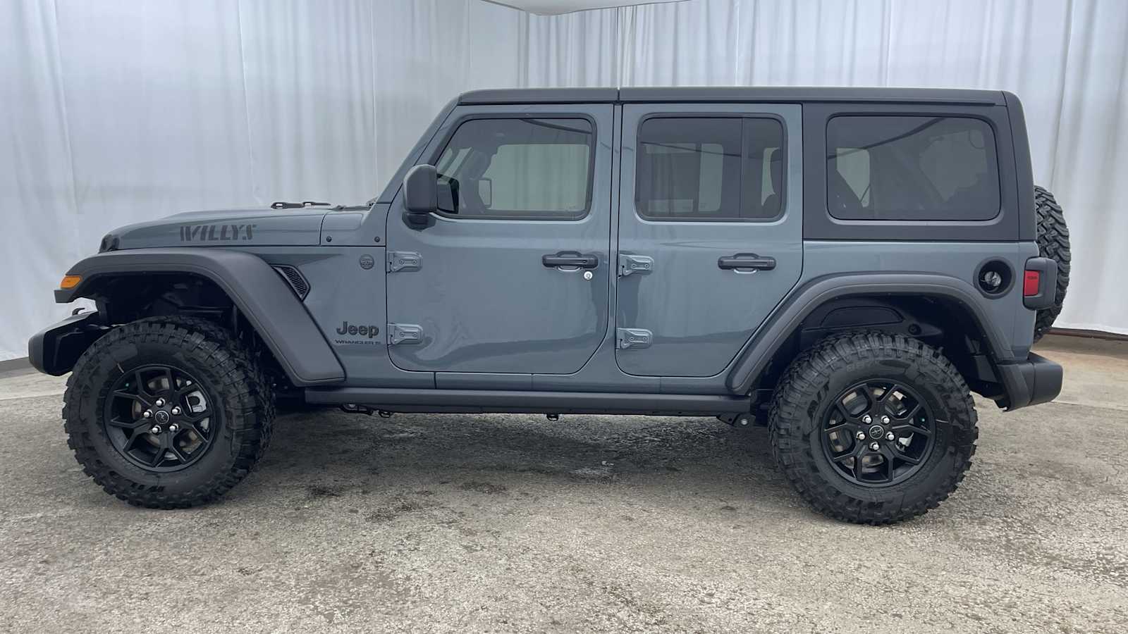 Thumbnail: 2026 Jeep Wrangler - 32