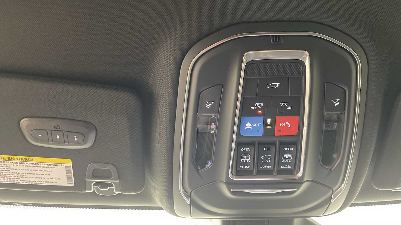 Thumbnail: 2025 Jeep Grand Cherokee - 26