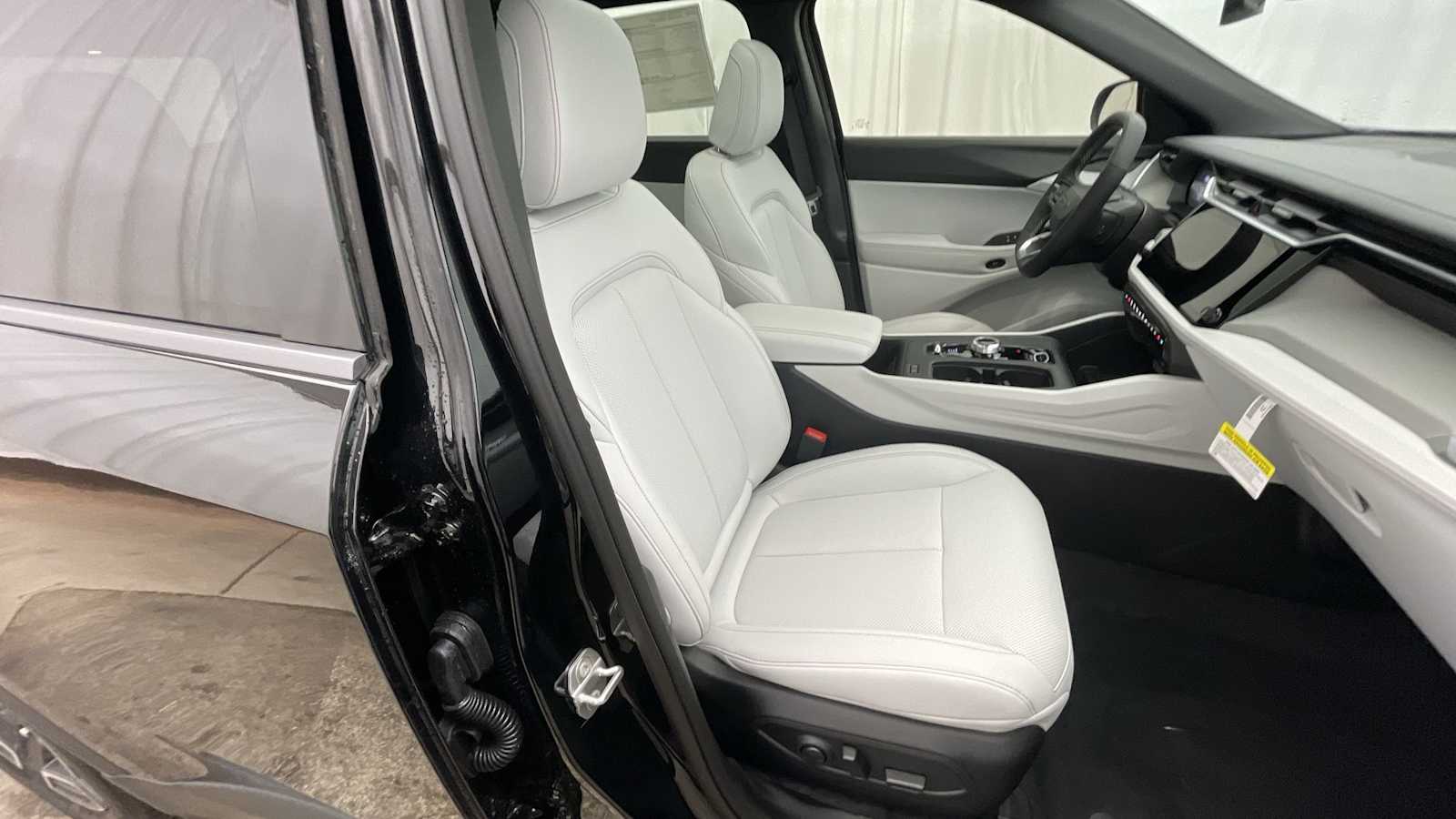 Thumbnail: 2026 Jeep Cherokee - 12