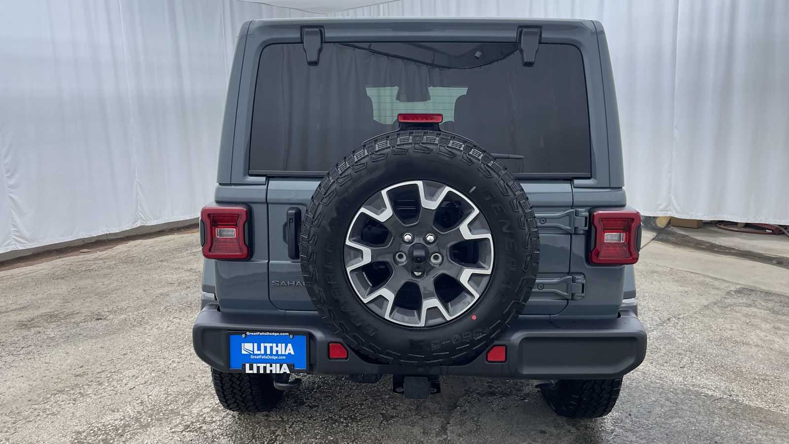 Thumbnail: 2026 Jeep Wrangler - 36