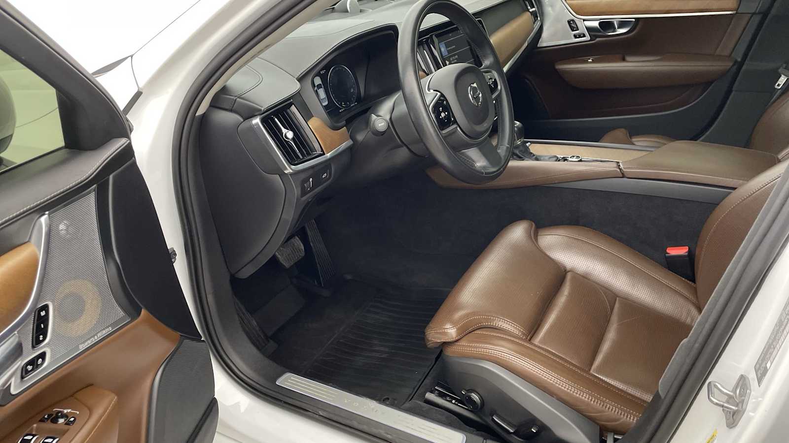 Thumbnail: 2018 Volvo S90 - 2