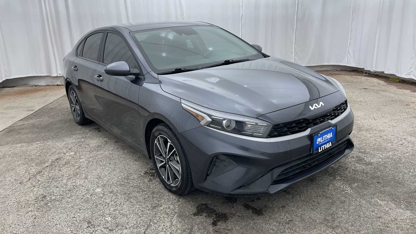 Thumbnail: 2022 Kia Forte - 30