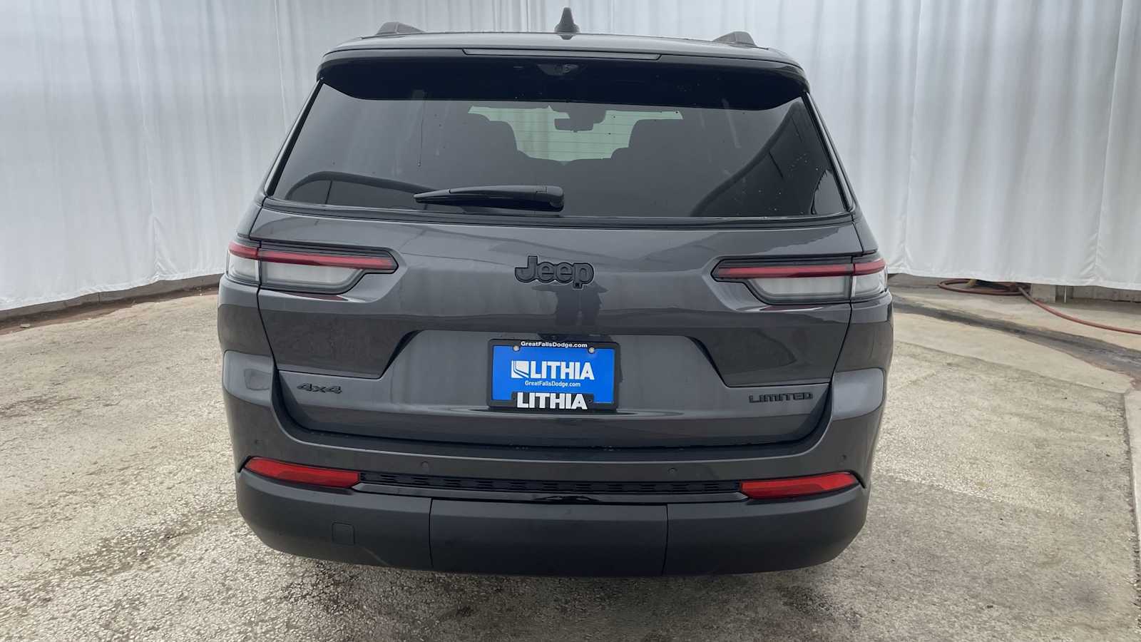 Thumbnail: 2025 Jeep Grand Cherokee - 37