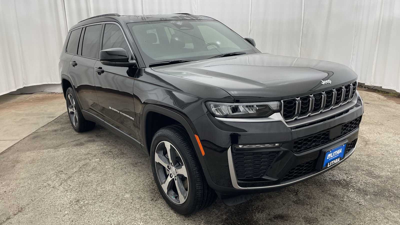 Thumbnail: 2026 Jeep Grand Cherokee L - 40