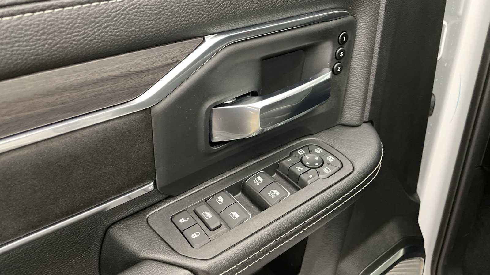 Thumbnail: 2026 RAM 3500 - 7