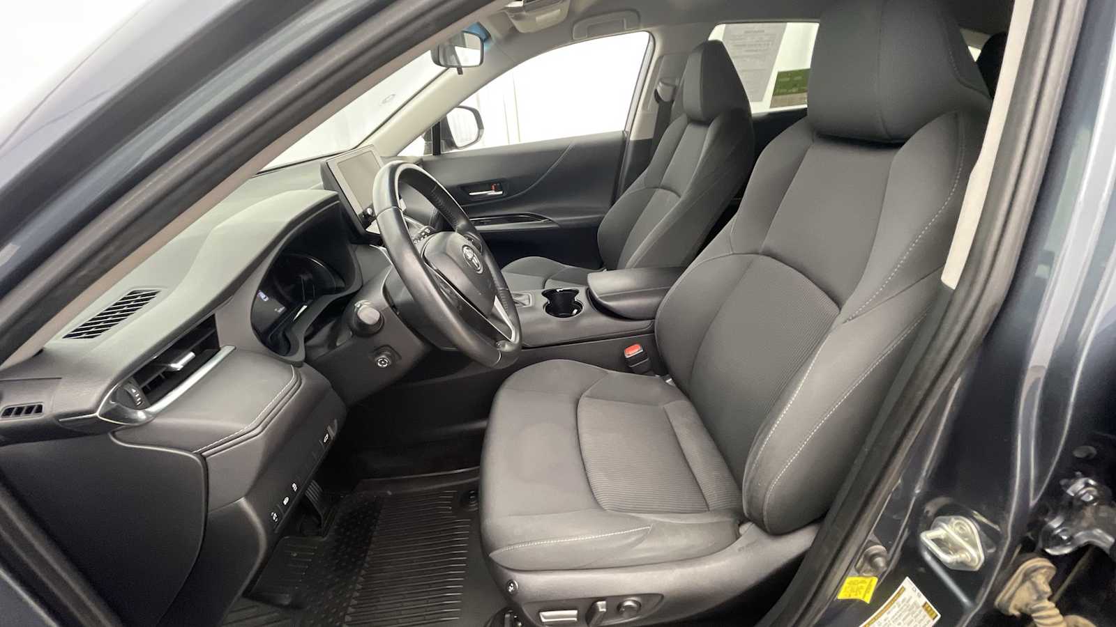 Thumbnail: 2023 Toyota Venza - 5