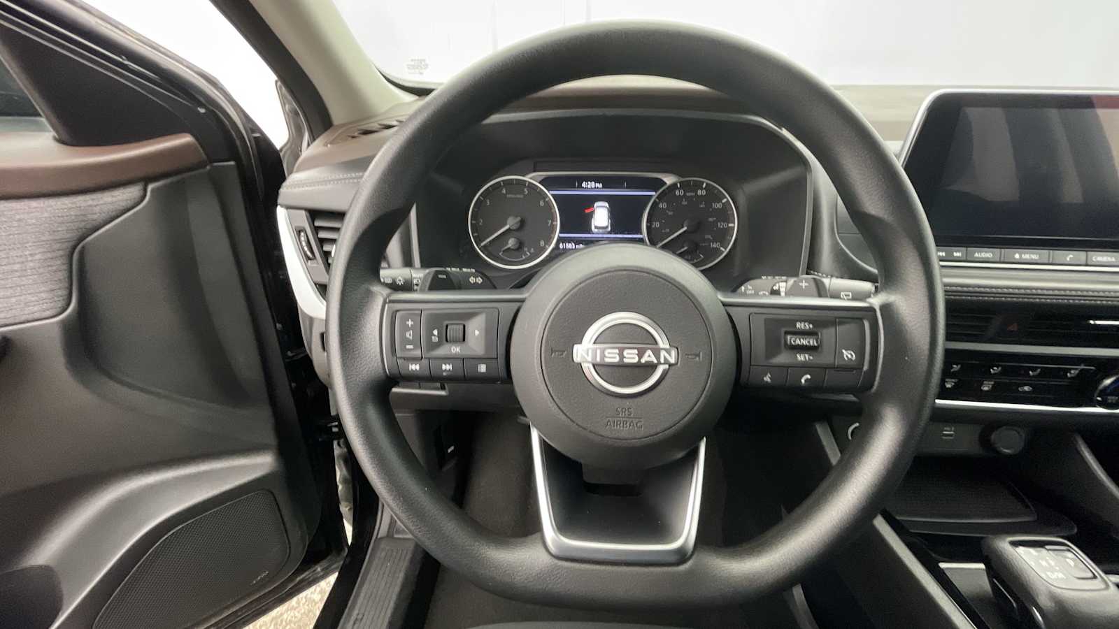 Thumbnail: 2023 Nissan Rogue - 10