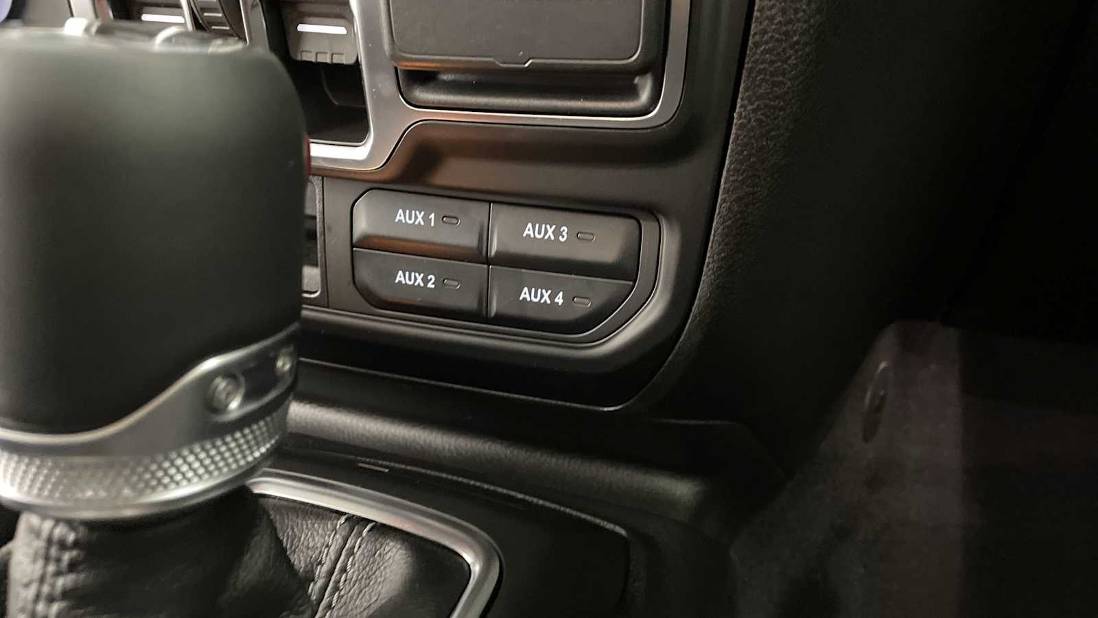 Thumbnail: 2026 Jeep Gladiator - 25