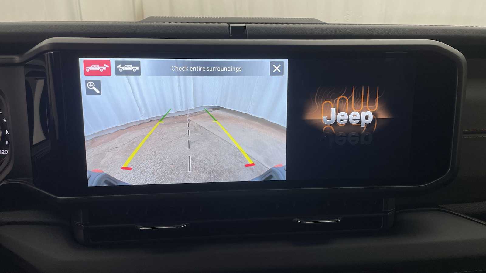 Thumbnail: 2025 Jeep Gladiator - 5