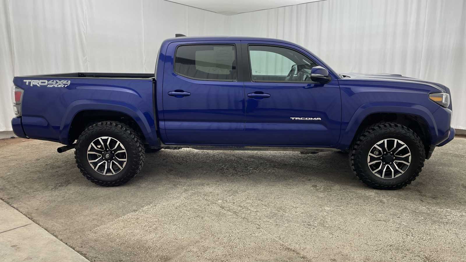 Thumbnail: 2023 Toyota Tacoma - 34