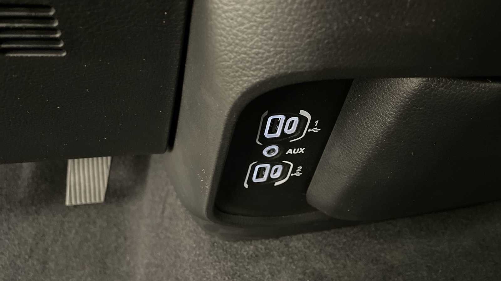 Thumbnail: 2026 RAM 1500 - 18