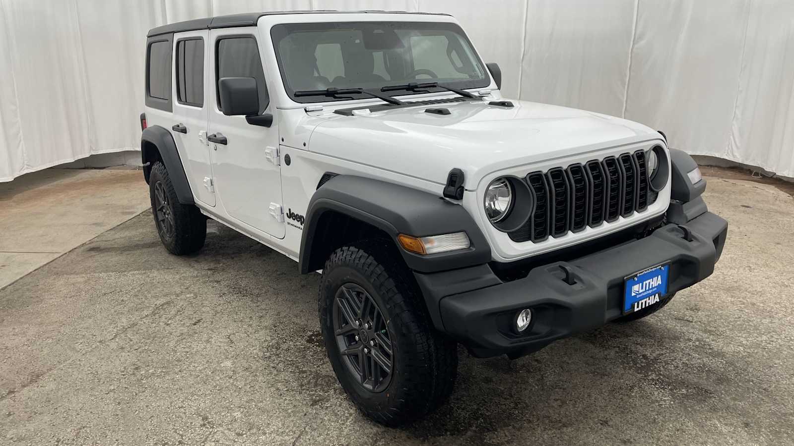 Thumbnail: 2026 Jeep Wrangler - 38