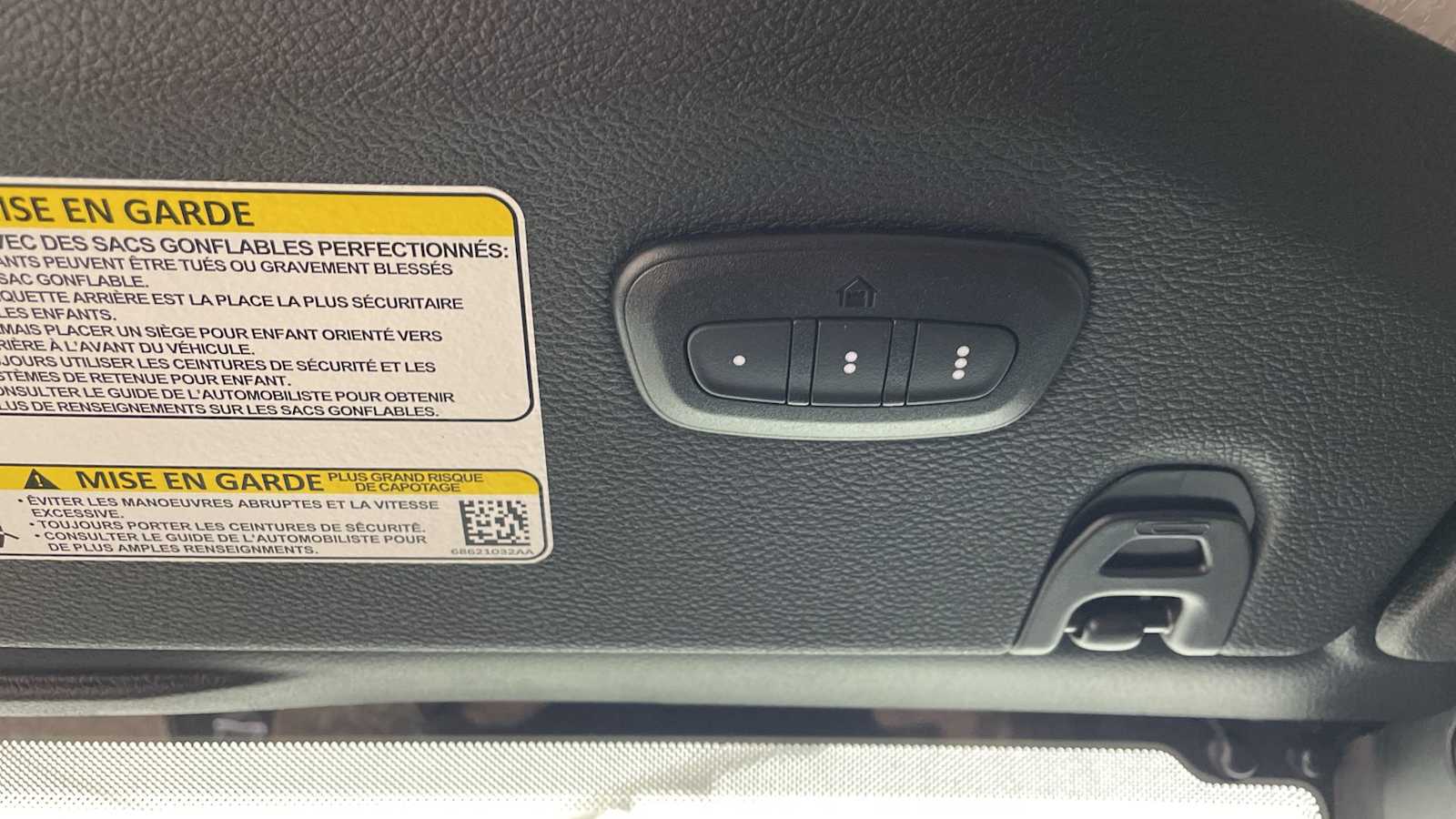 Thumbnail: 2025 Jeep Gladiator - 24