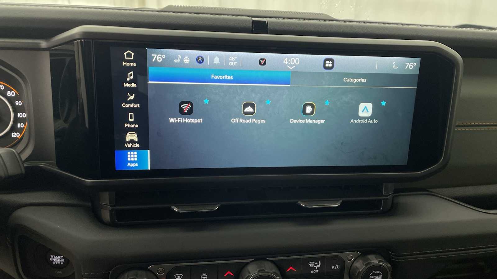 Thumbnail: 2025 Jeep Gladiator - 26