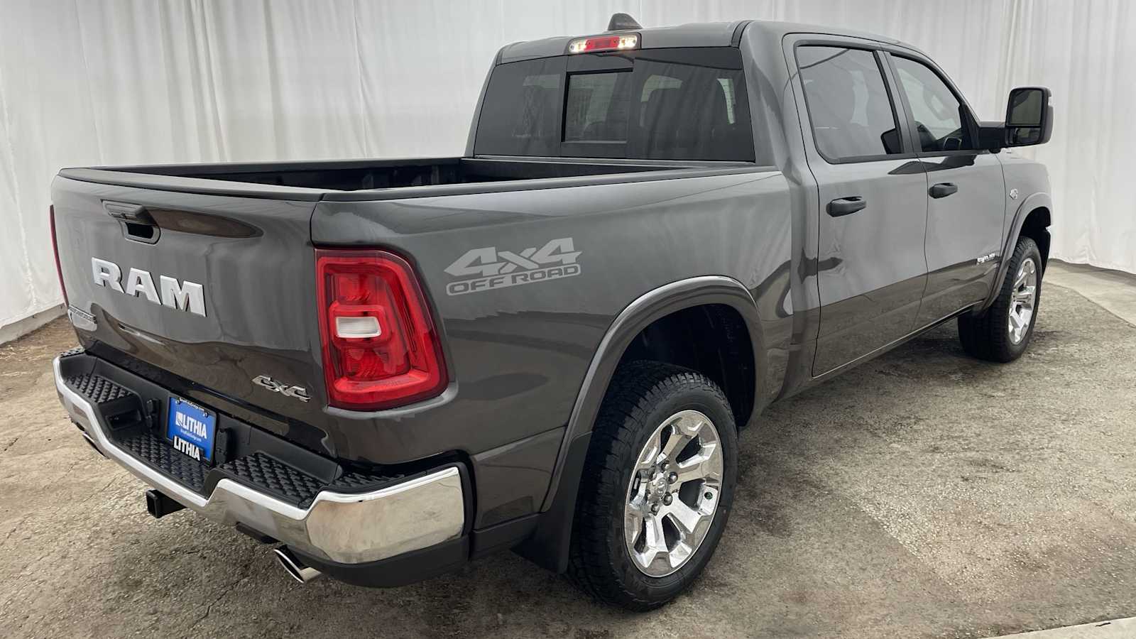 Thumbnail: 2026 RAM 1500 - 33