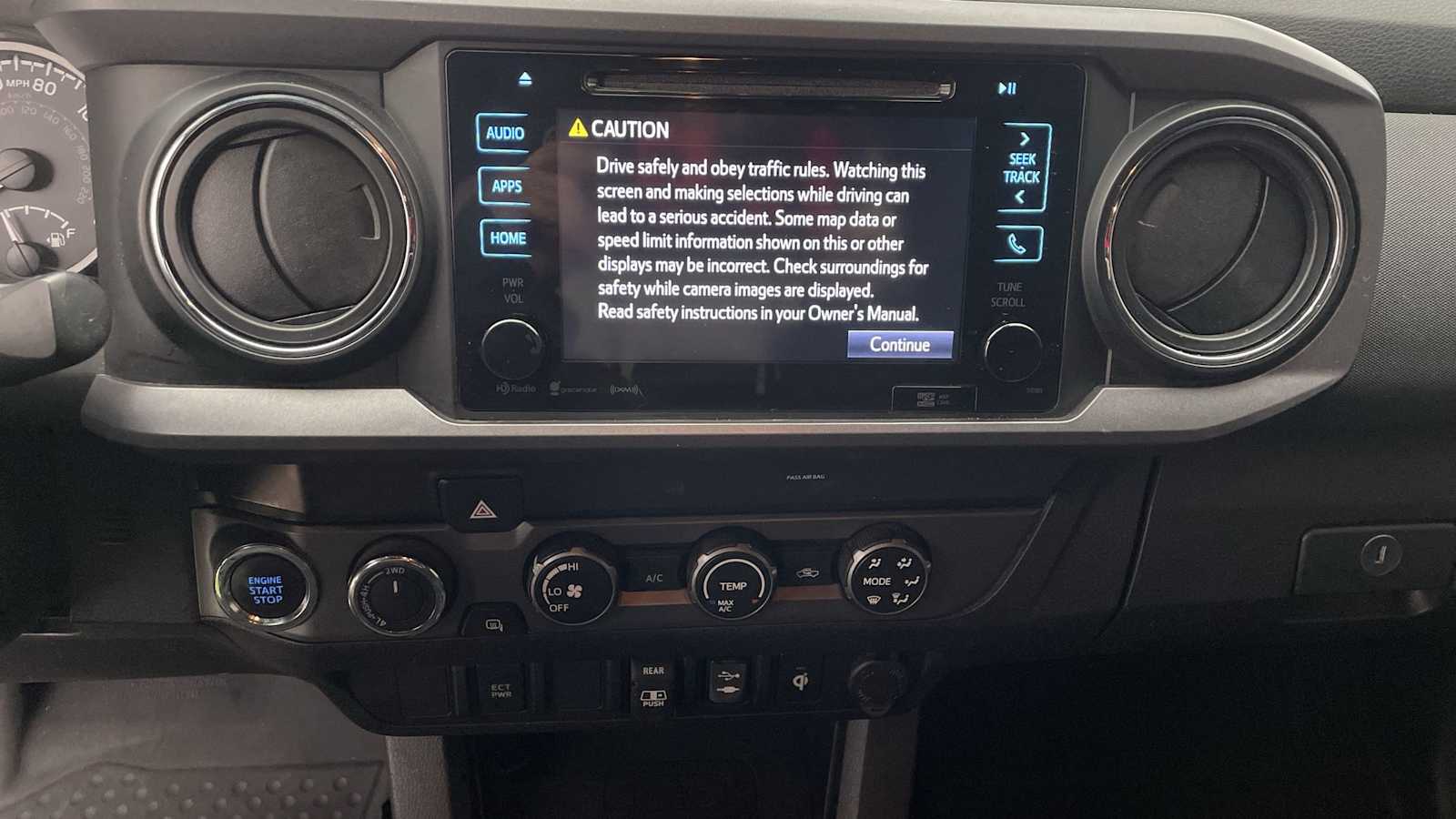 Thumbnail: 2019 Toyota Tacoma - 17