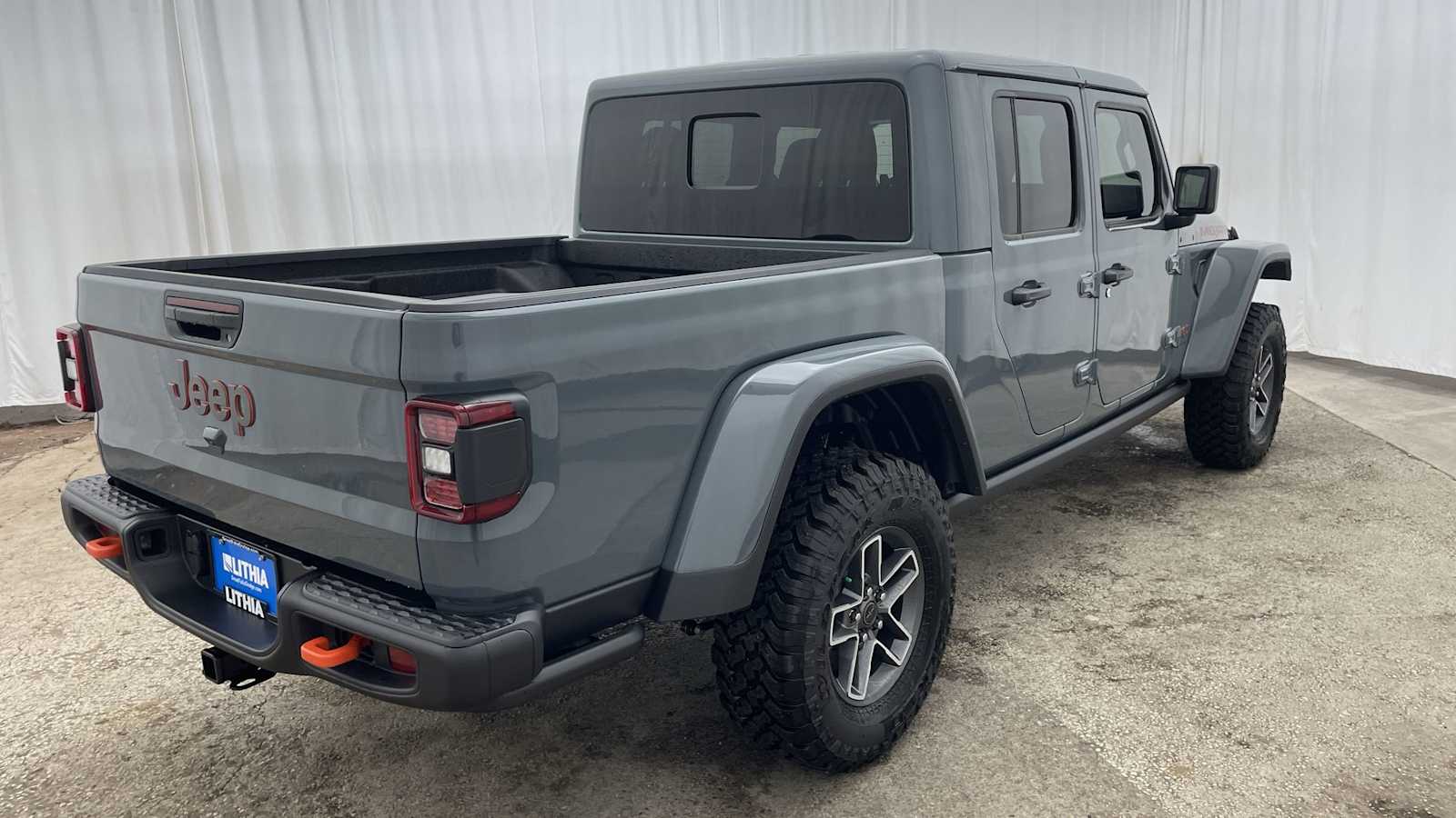 Thumbnail: 2025 Jeep Gladiator - 35