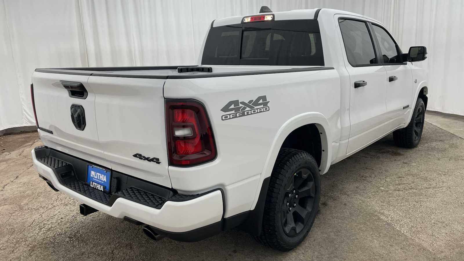 Thumbnail: 2026 RAM 1500 - 32