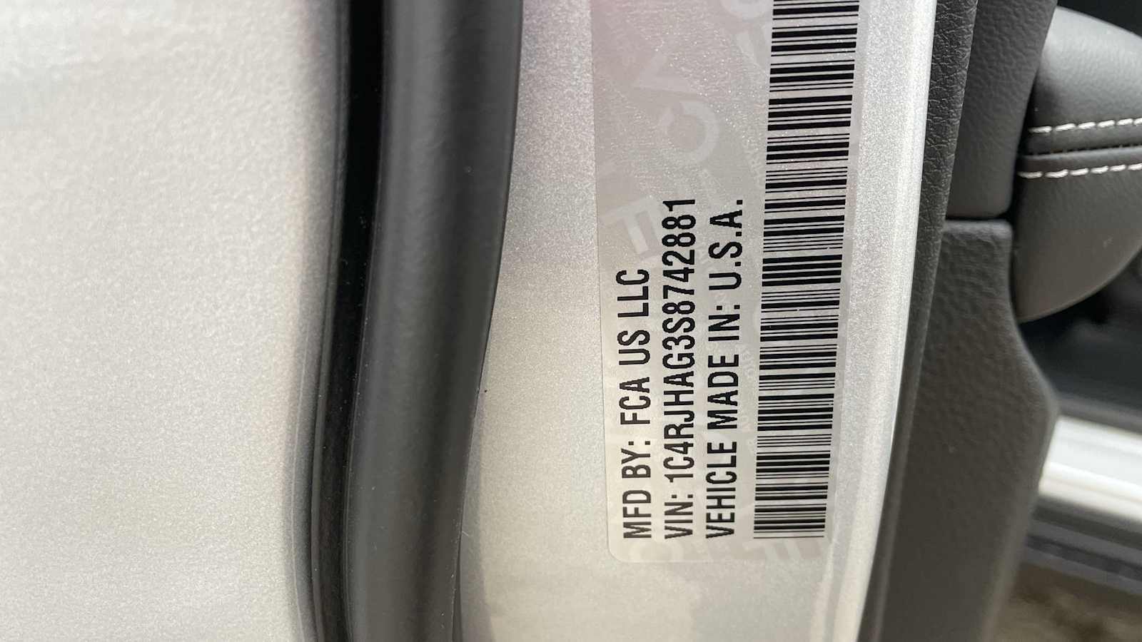 Thumbnail: 2025 Jeep Grand Cherokee - 28