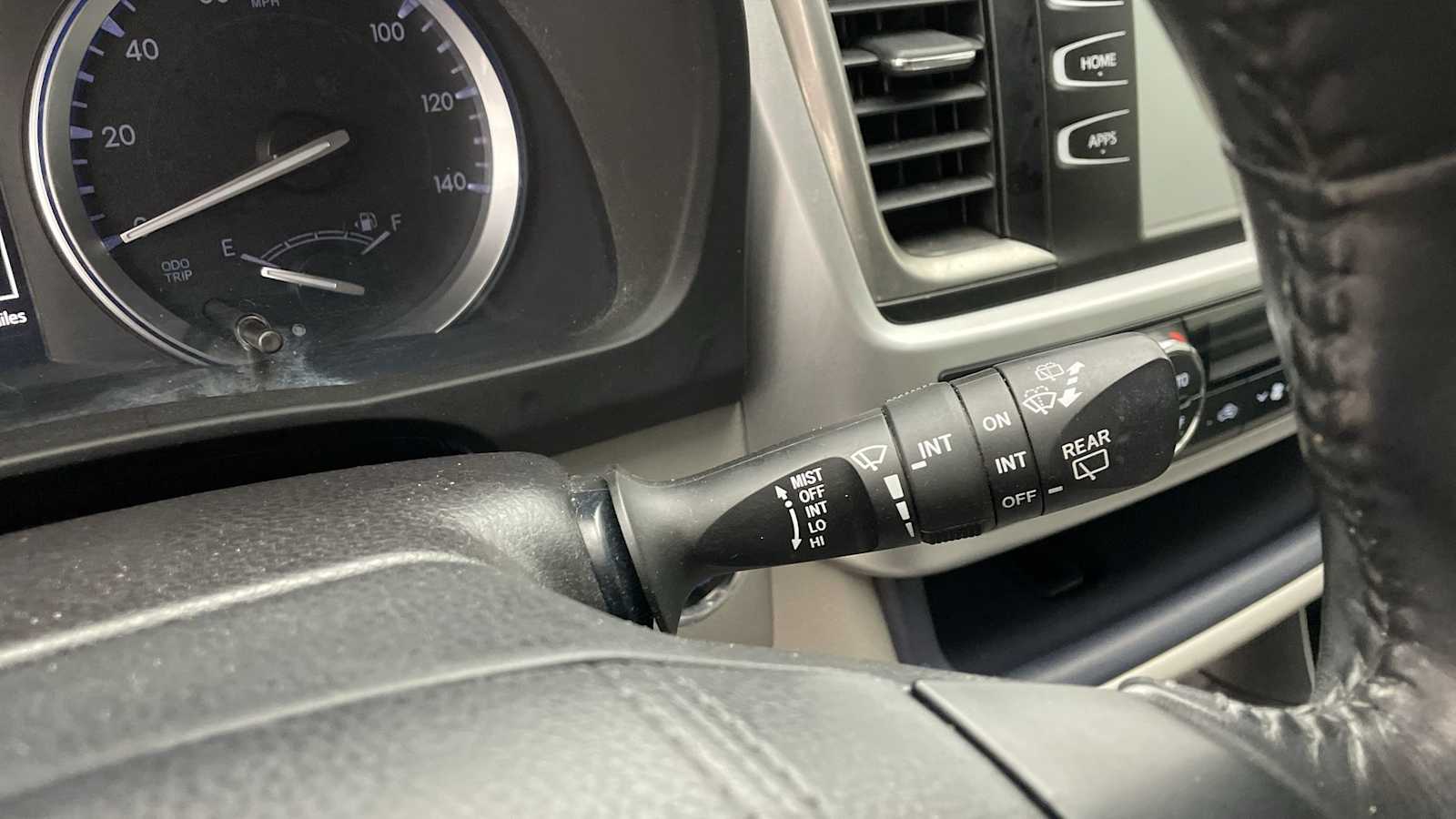 Thumbnail: 2018 Toyota Highlander - 17