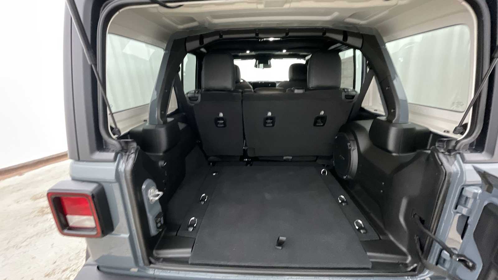 Thumbnail: 2026 Jeep Wrangler - 30