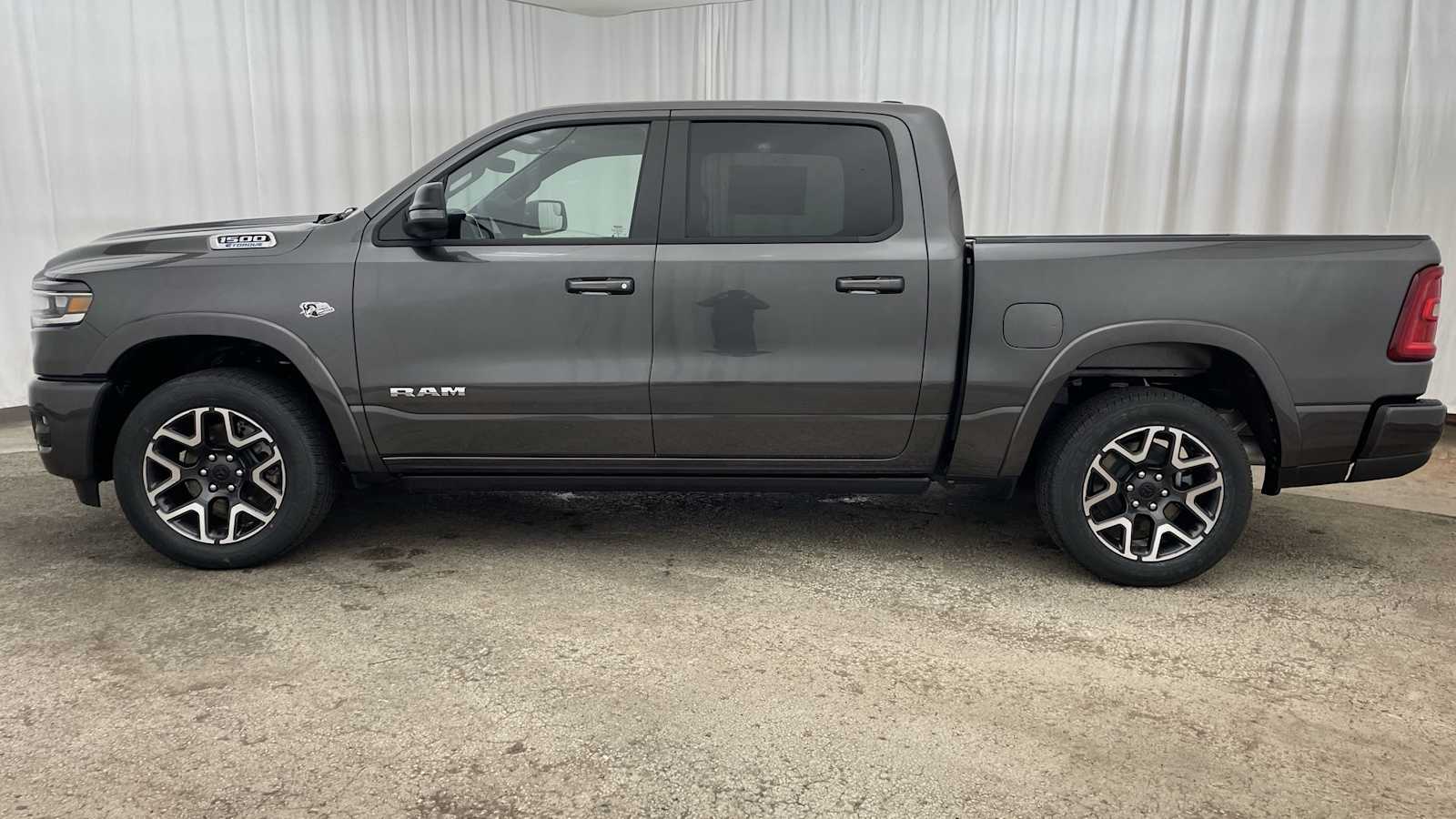 Thumbnail: 2026 RAM 1500 - 33
