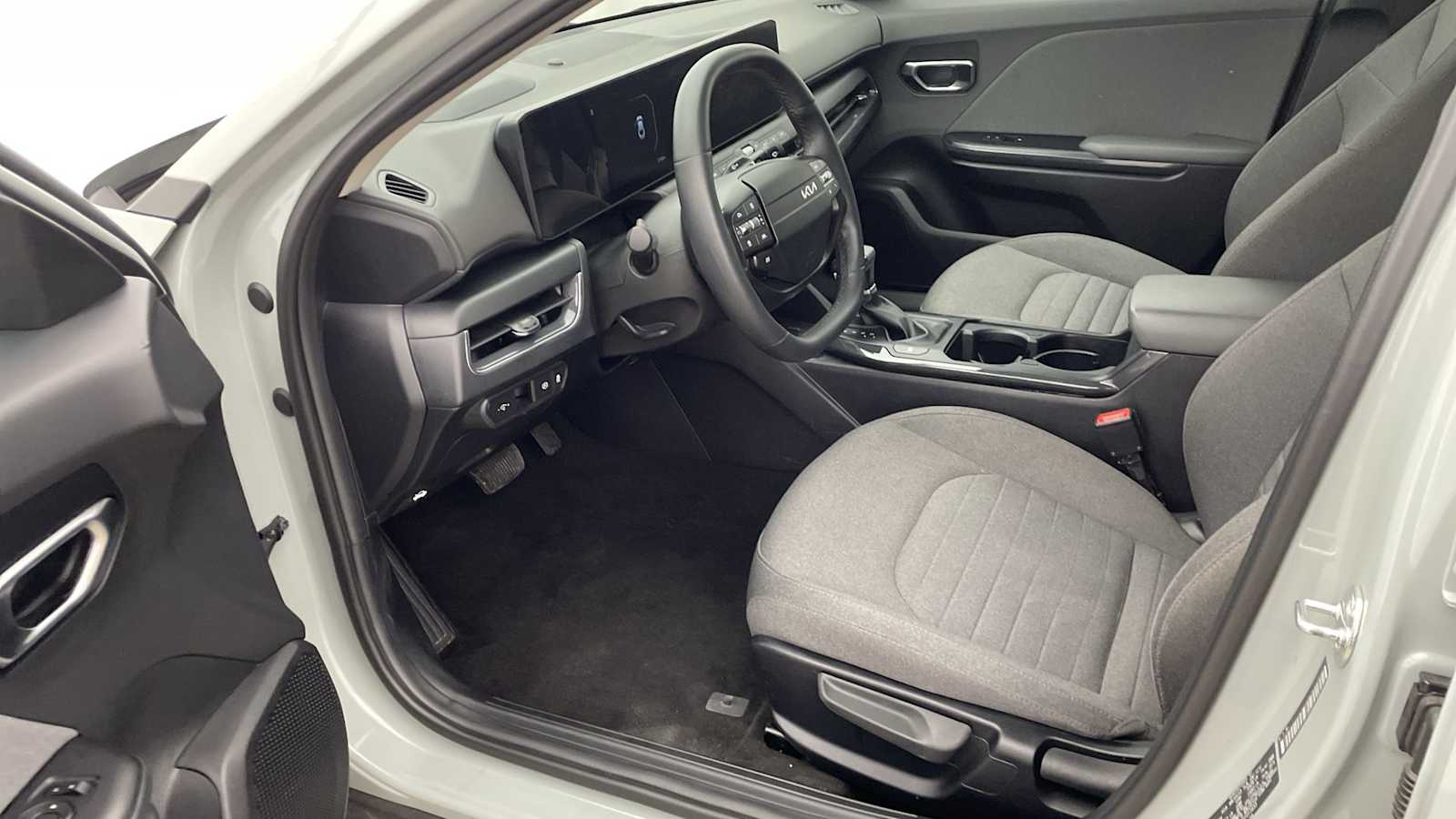 Thumbnail: 2025 Kia K4 - 2