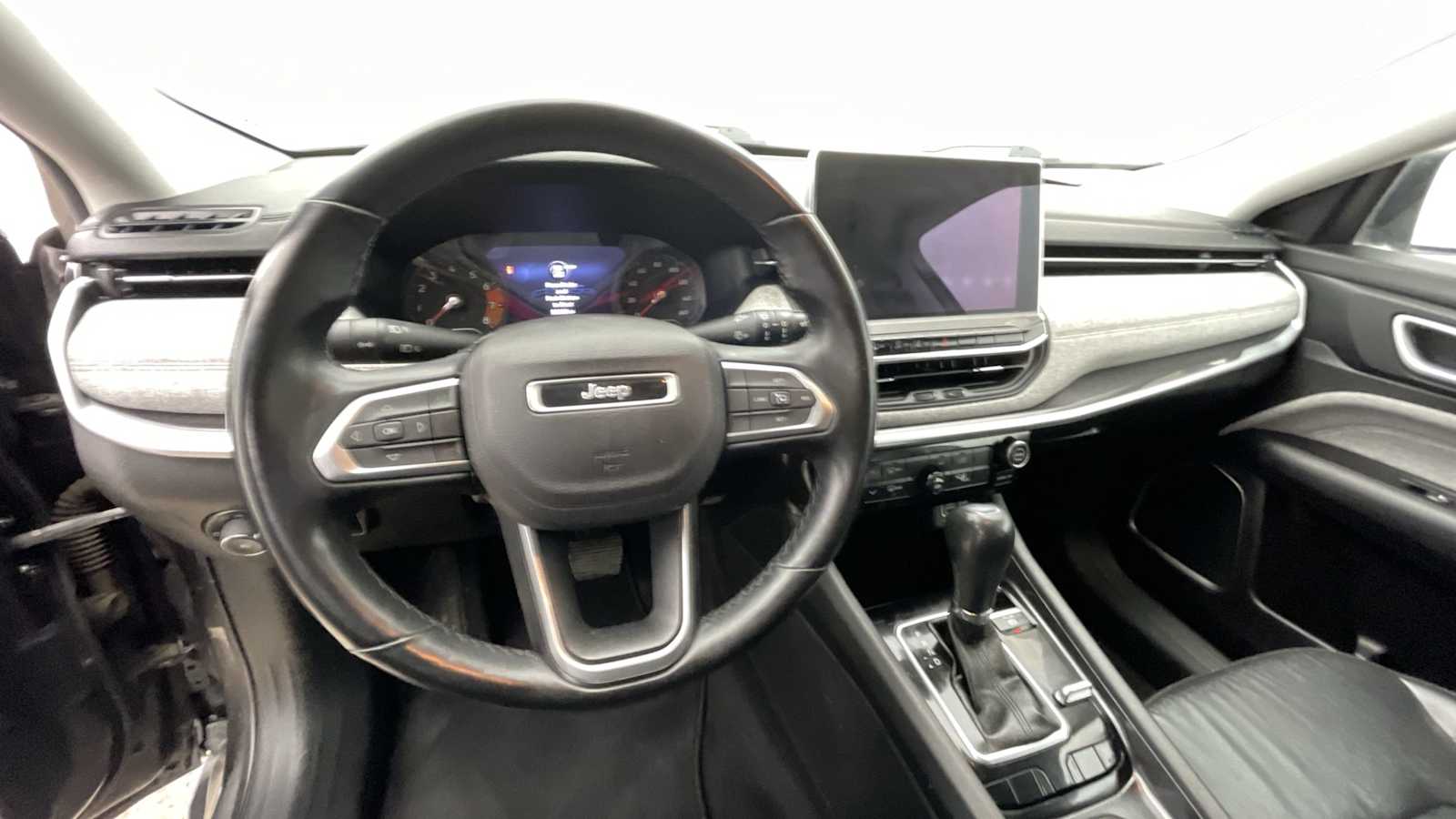 Thumbnail: 2022 Jeep Compass - 3