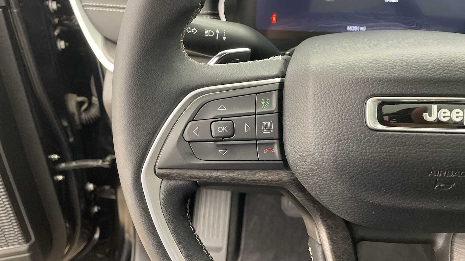 Thumbnail: 2025 Jeep Grand Cherokee - 15