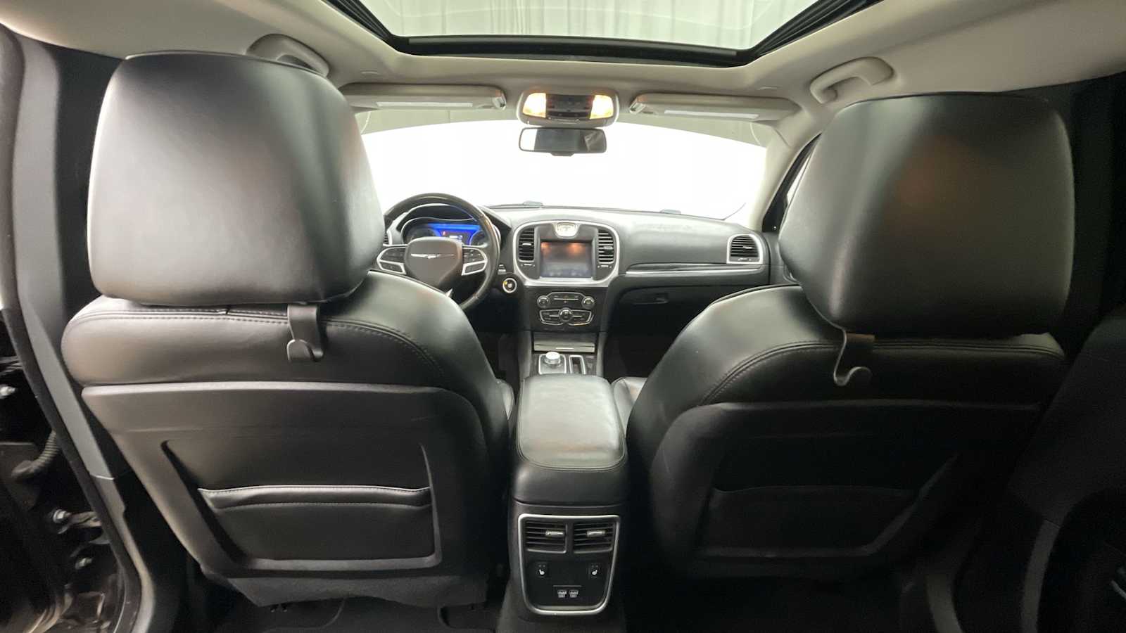 Thumbnail: 2020 Chrysler 300 - 7