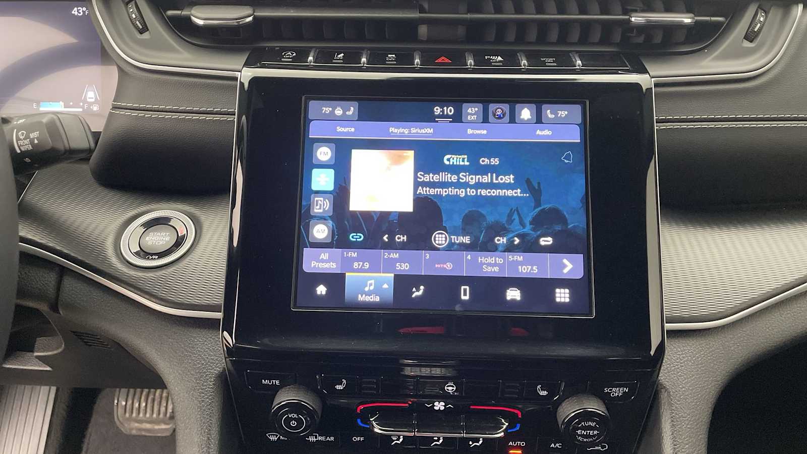 Thumbnail: 2023 Jeep Grand Cherokee - 18