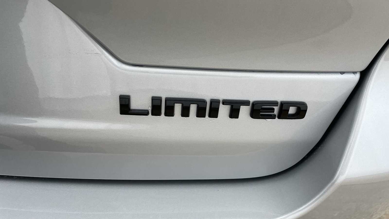 Thumbnail: 2025 Jeep Grand Cherokee - 28