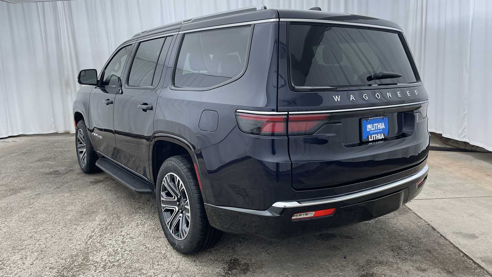 Thumbnail: 2025 Jeep Wagoneer - 33