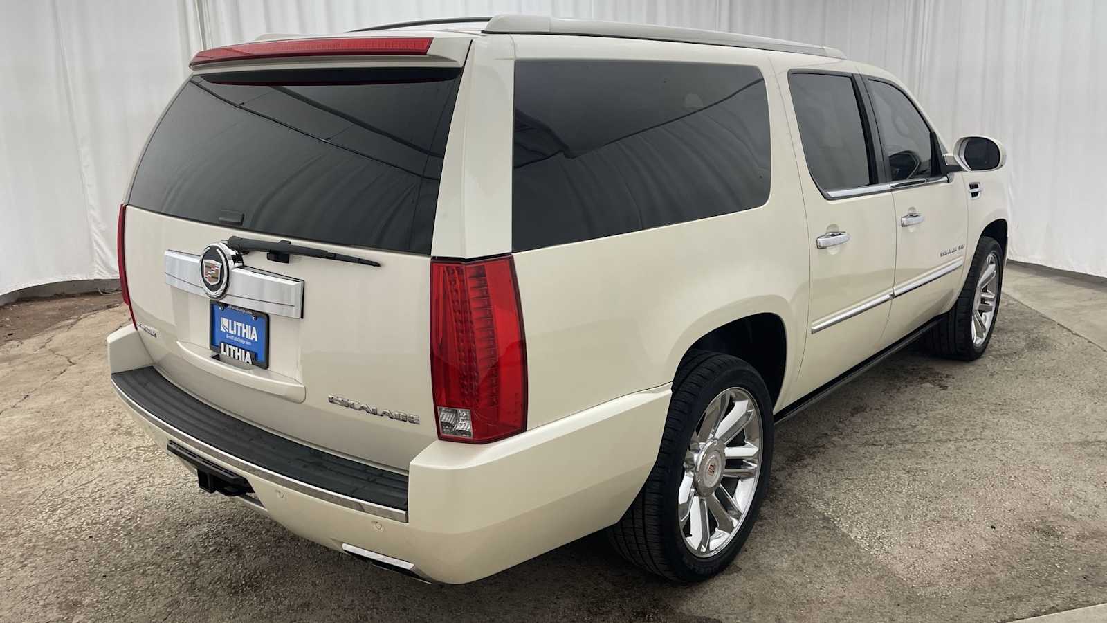 Thumbnail: 2013 Cadillac Escalade - 36