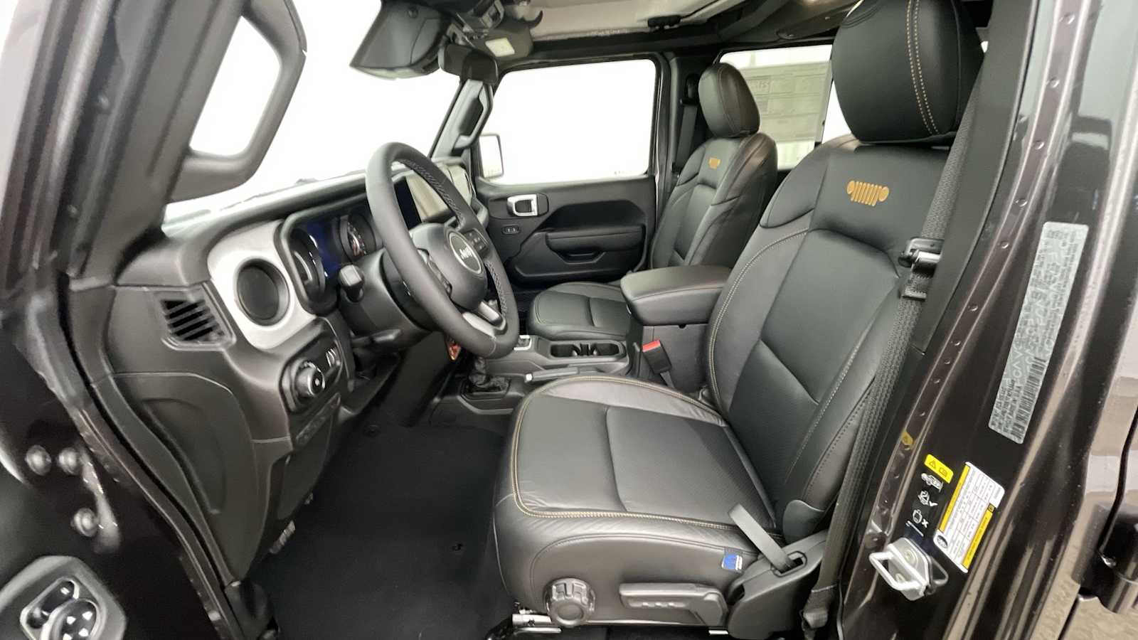 Thumbnail: 2026 Jeep Wrangler - 5