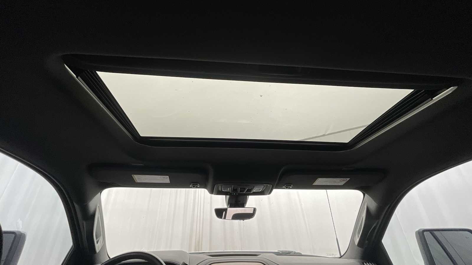 Thumbnail: 2022 Chevrolet Silverado 3500 - 9