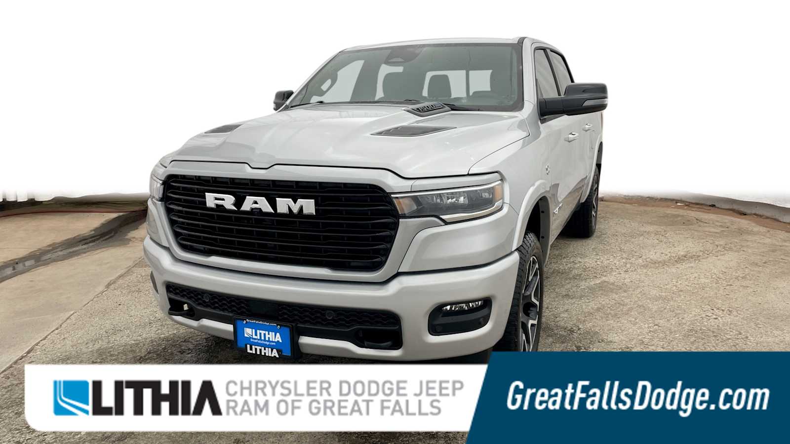 2026 RAM 1500 Laramie 4x4 Crew Cab 5'7's photo
