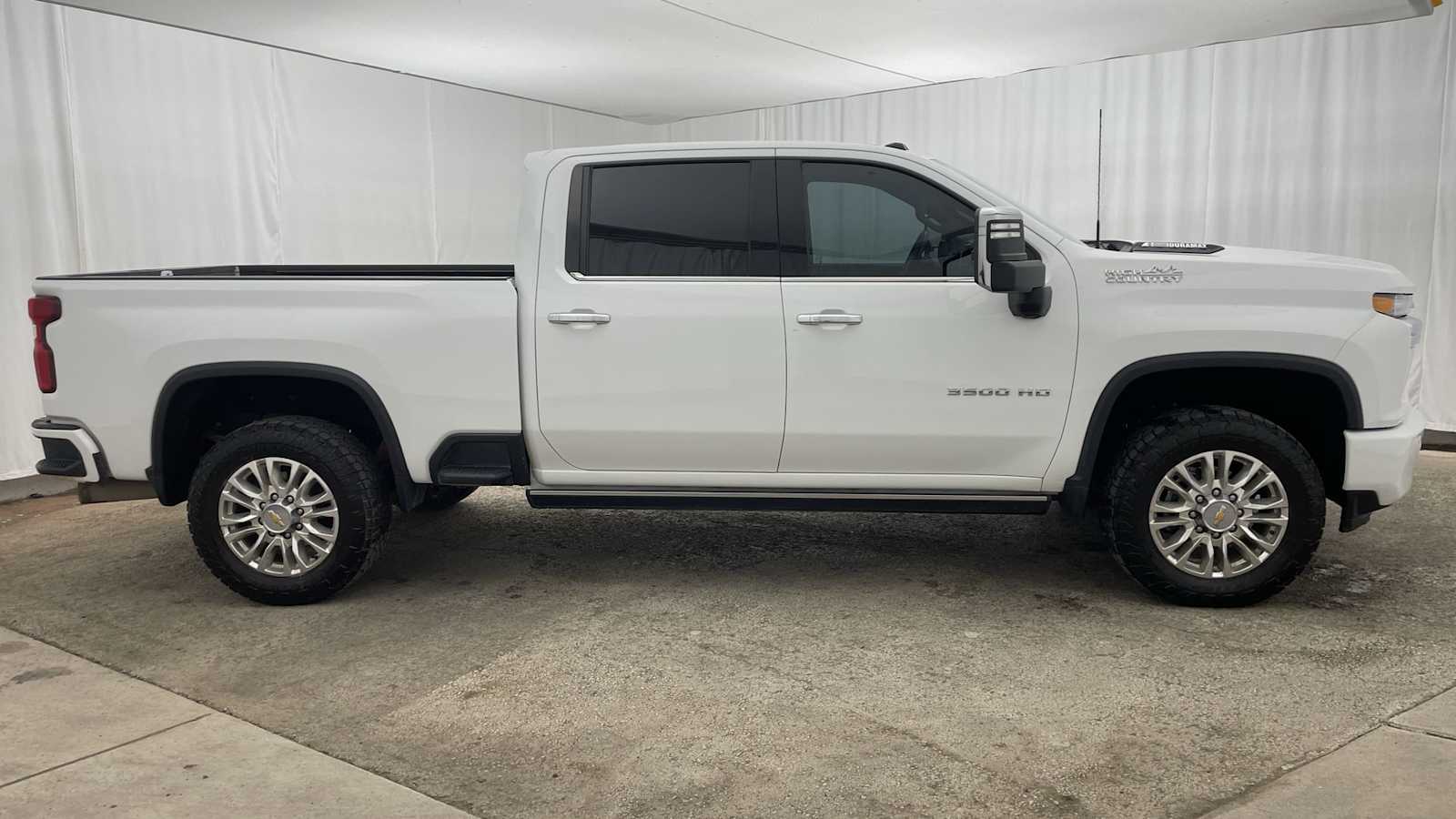 Thumbnail: 2022 Chevrolet Silverado 3500 - 37