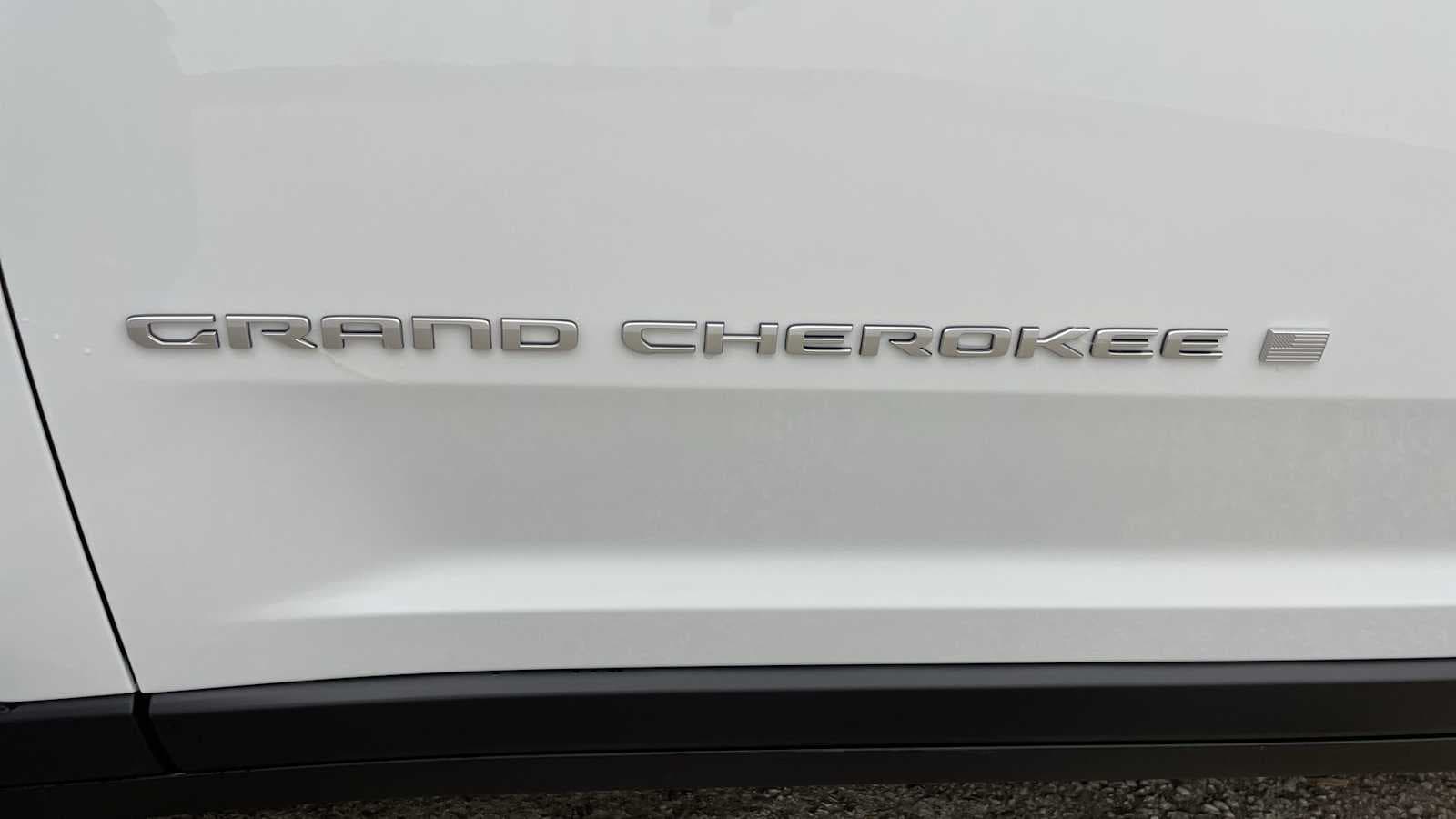 Thumbnail: 2025 Jeep Grand Cherokee - 43