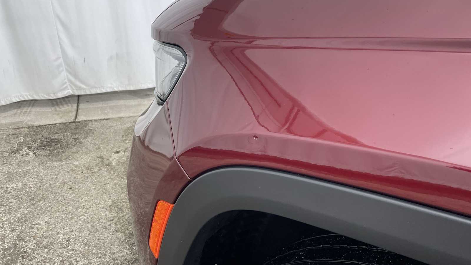 Thumbnail: 2023 Jeep Grand Cherokee - 40