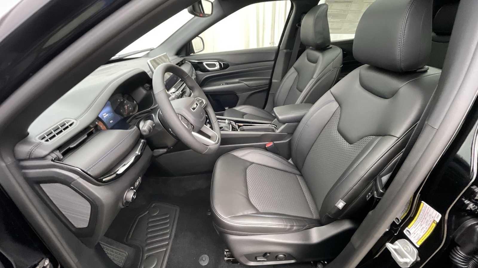 Thumbnail: 2026 Jeep Compass - 5