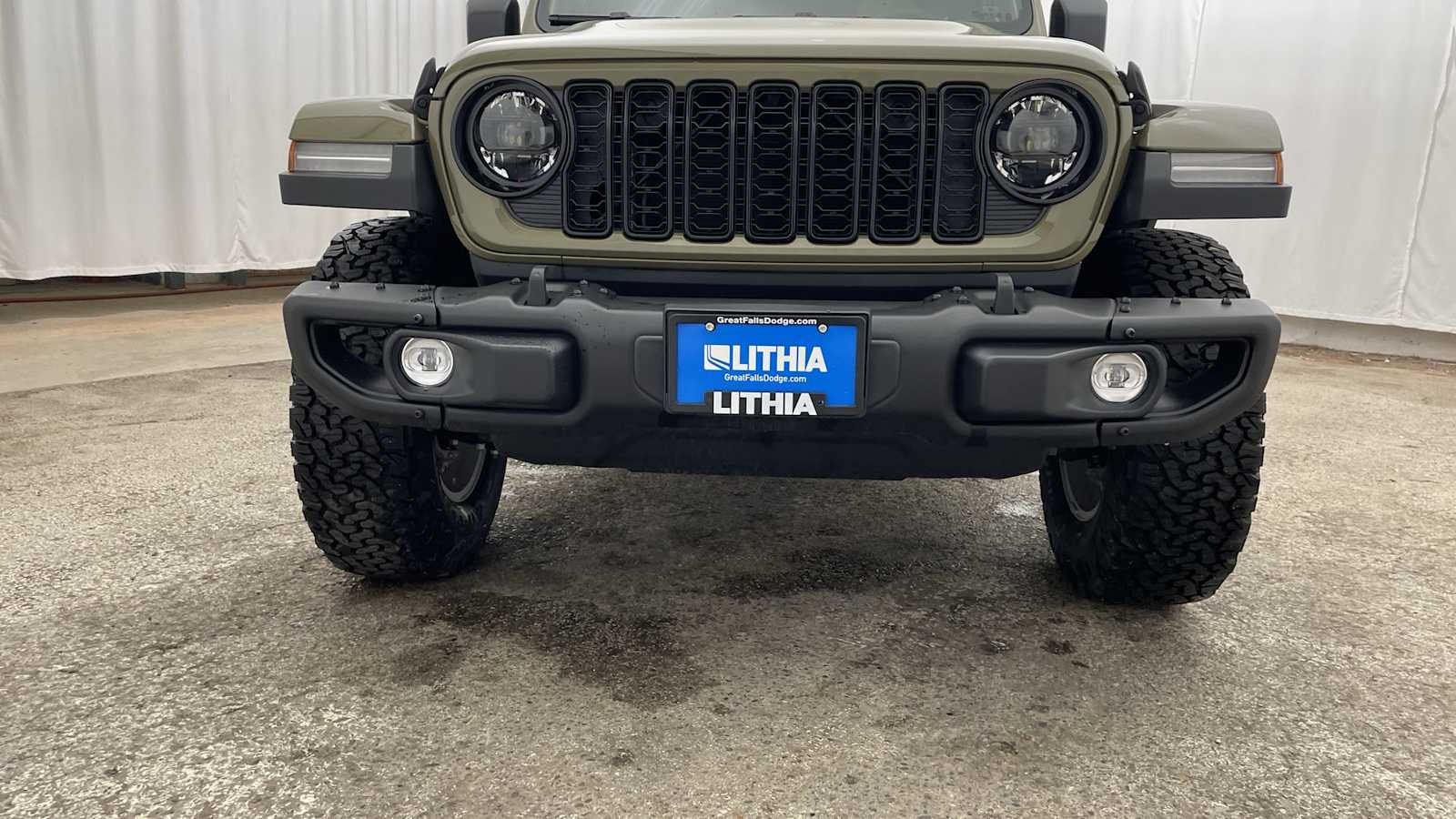 Thumbnail: 2026 Jeep Wrangler - 38