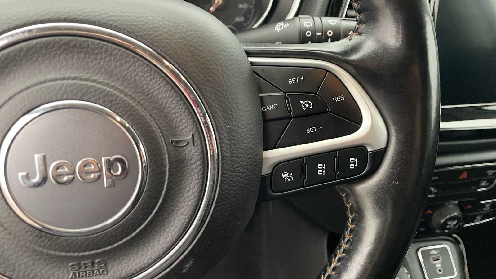 Thumbnail: 2021 Jeep Compass - 13