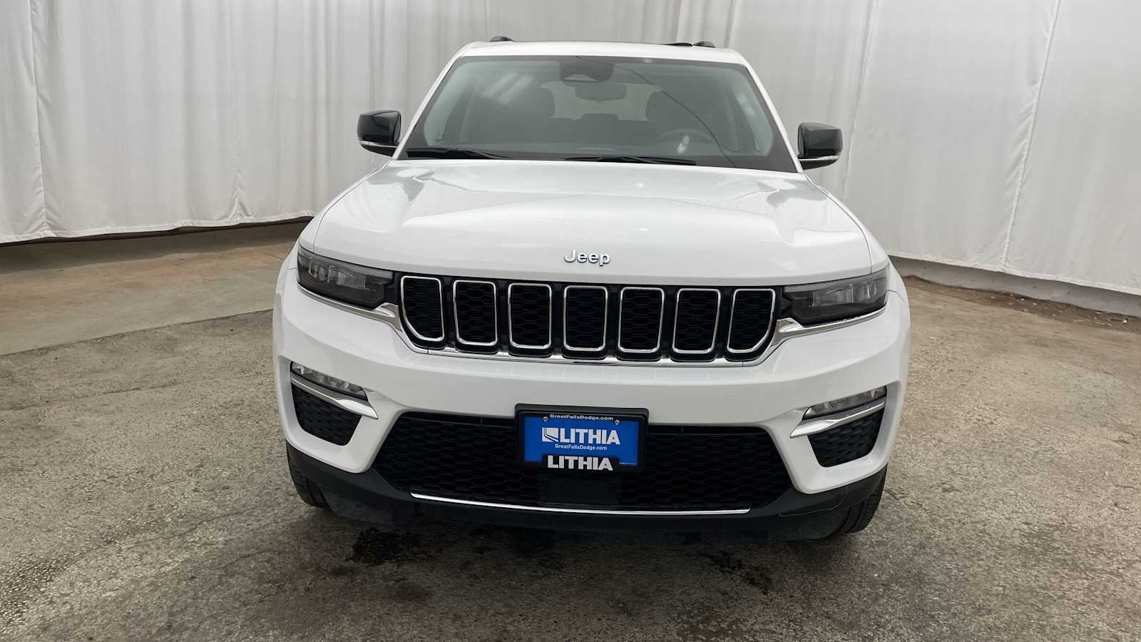 Thumbnail: 2023 Jeep Grand Cherokee - 40