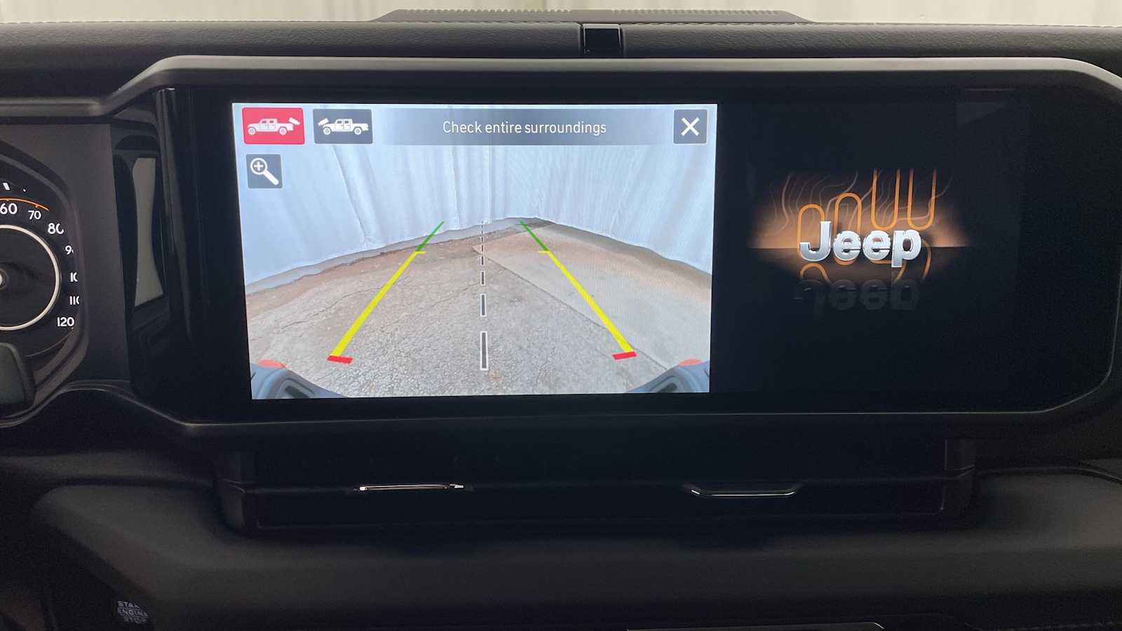 Thumbnail: 2025 Jeep Gladiator - 5