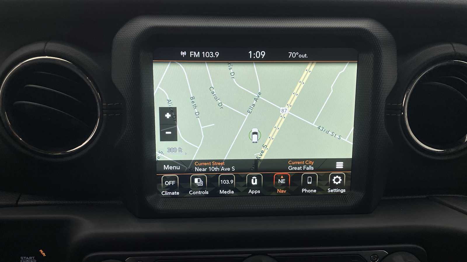 Thumbnail: 2023 Jeep Gladiator - 4