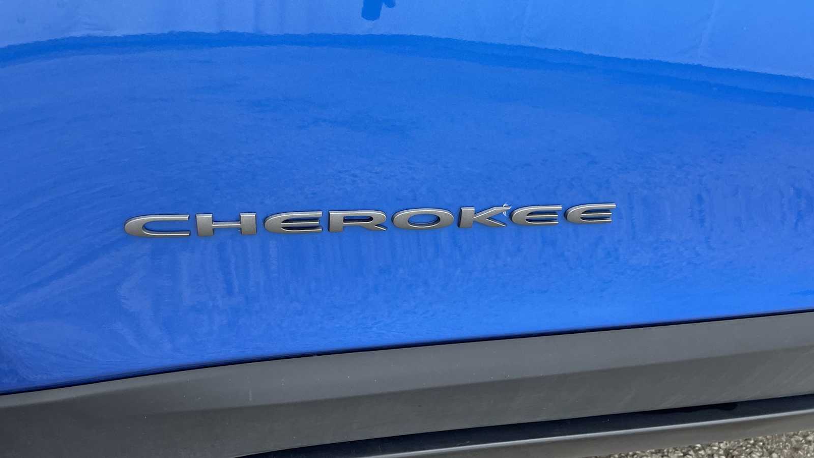 Thumbnail: 2019 Jeep Cherokee - 38