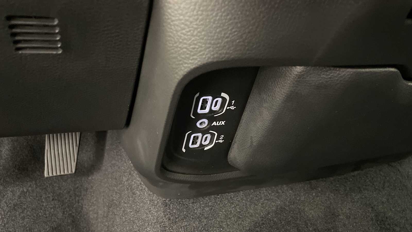 Thumbnail: 2026 RAM 1500 - 17